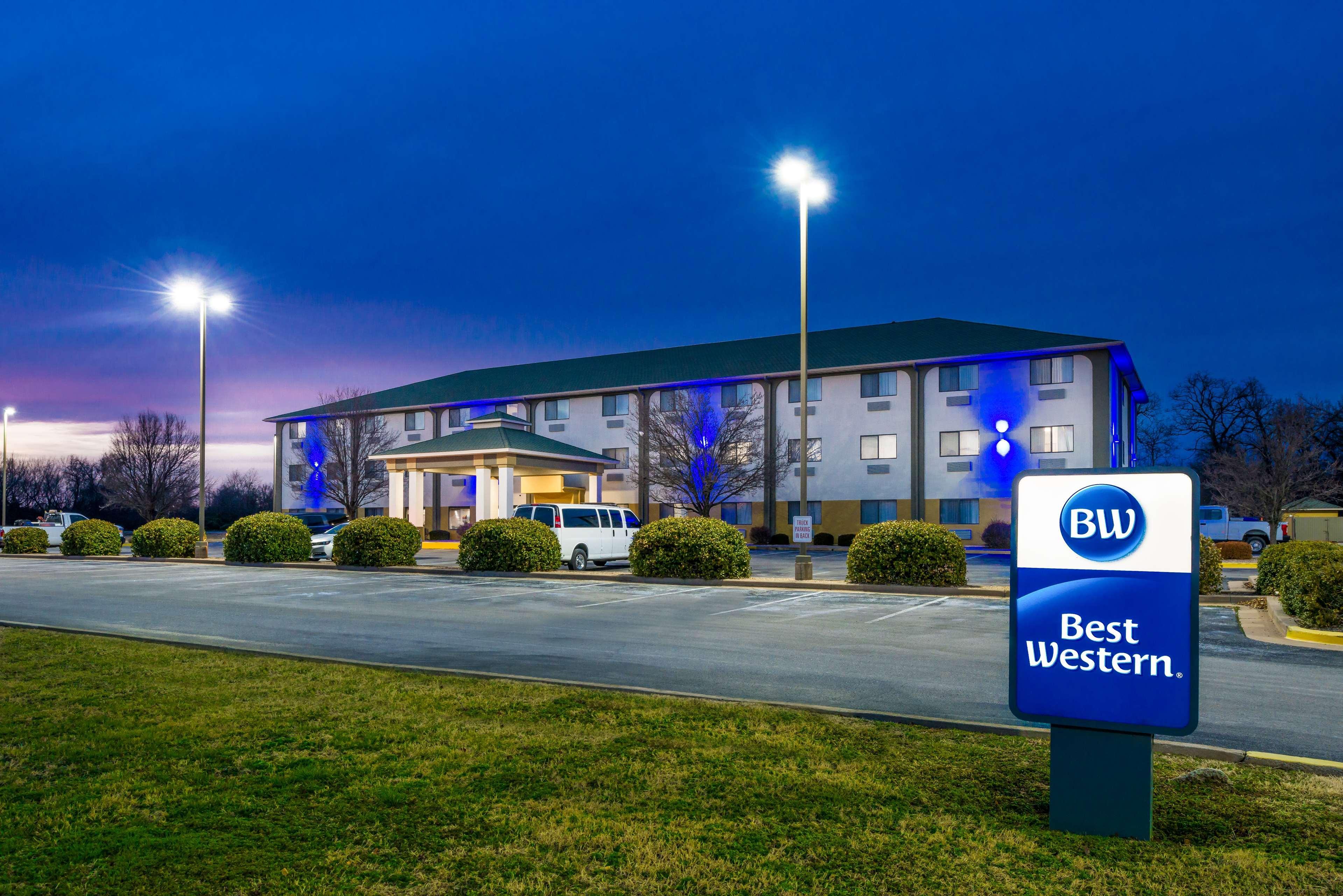 Neosho Best Western Big Spring Lodge מראה חיצוני תמונה