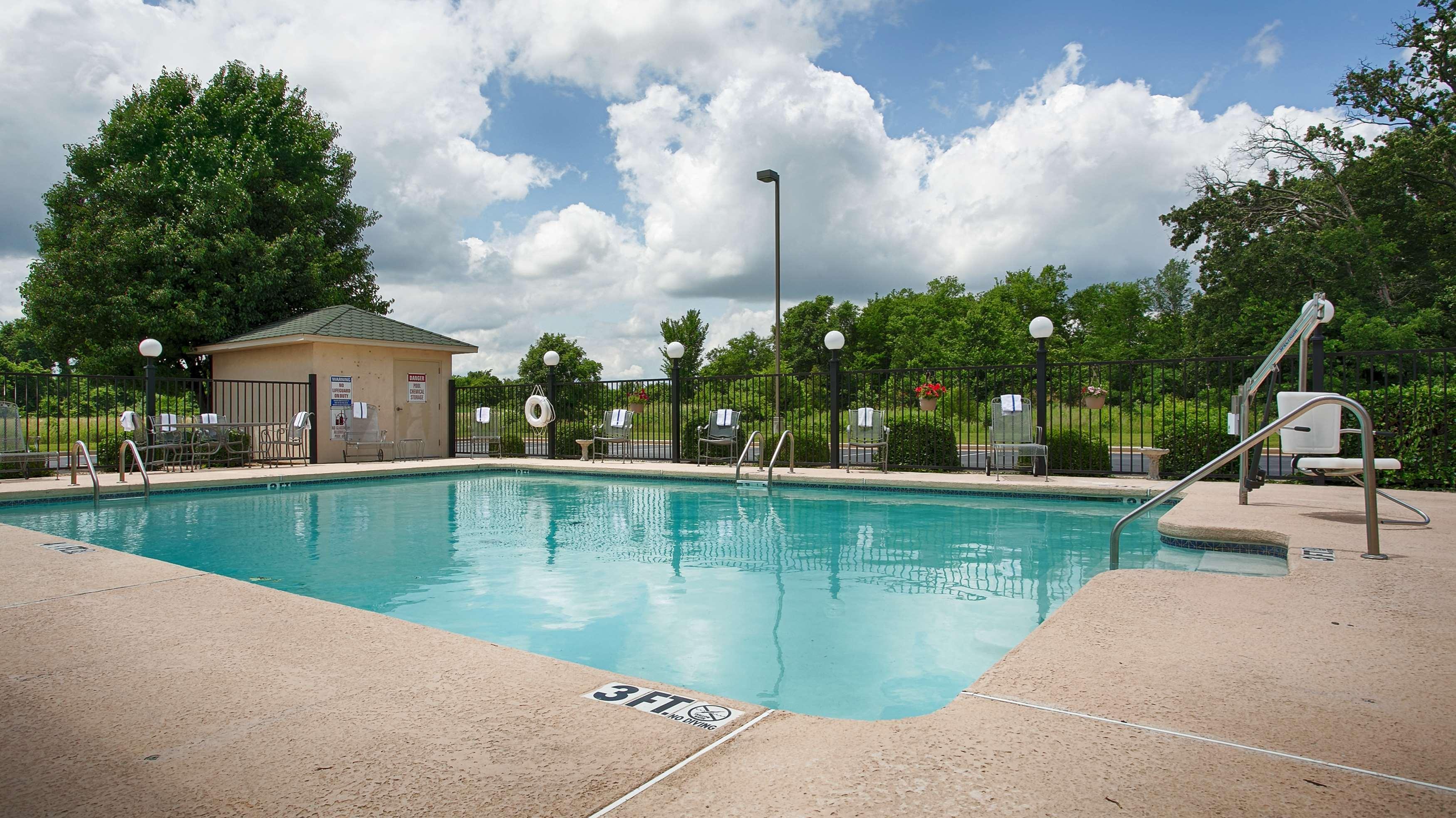 Neosho Best Western Big Spring Lodge מראה חיצוני תמונה